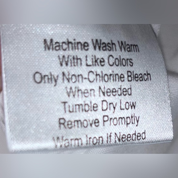 Jos. A. Bank Traveler Traditional fit Crisp White Cotton Dress Shirt Size 18-33 - Picture 14 of 14